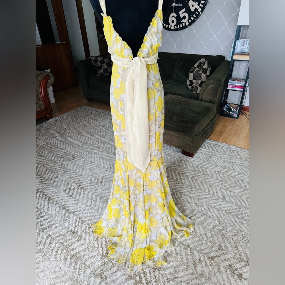 VERA WANG dress size 6
